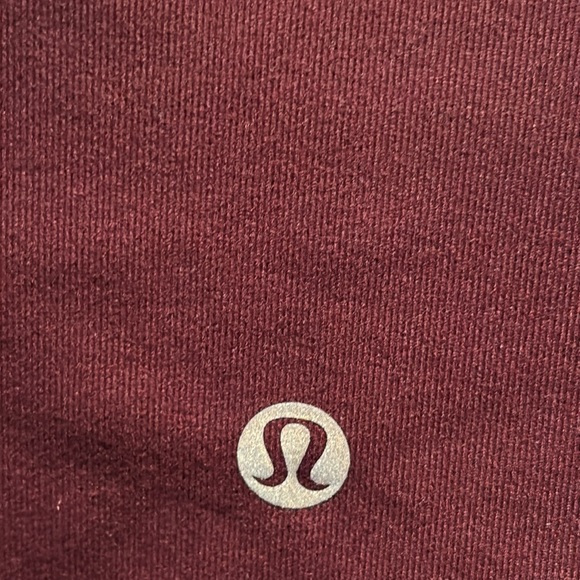 LULULEMON DEFINE JACKET *LUON in CASSIS (CSSI) SZ 4 NWT RARE! - Picture 4 of 10